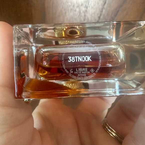 Yves Saint Laurent Libre Eau de Parfume- In Box  1 oz bottle  Make me an… - Picture 4 of 6